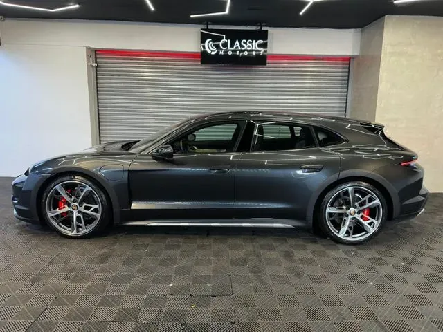 Porsche Taycan - Imagem 4