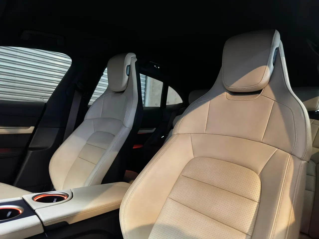 Porsche Taycan - Imagem 13