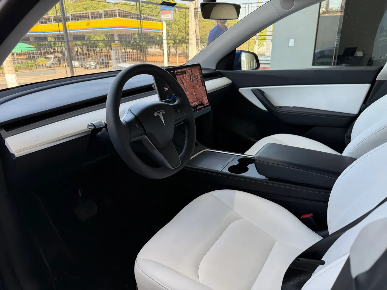 Tesla Model Y - Imagem 6