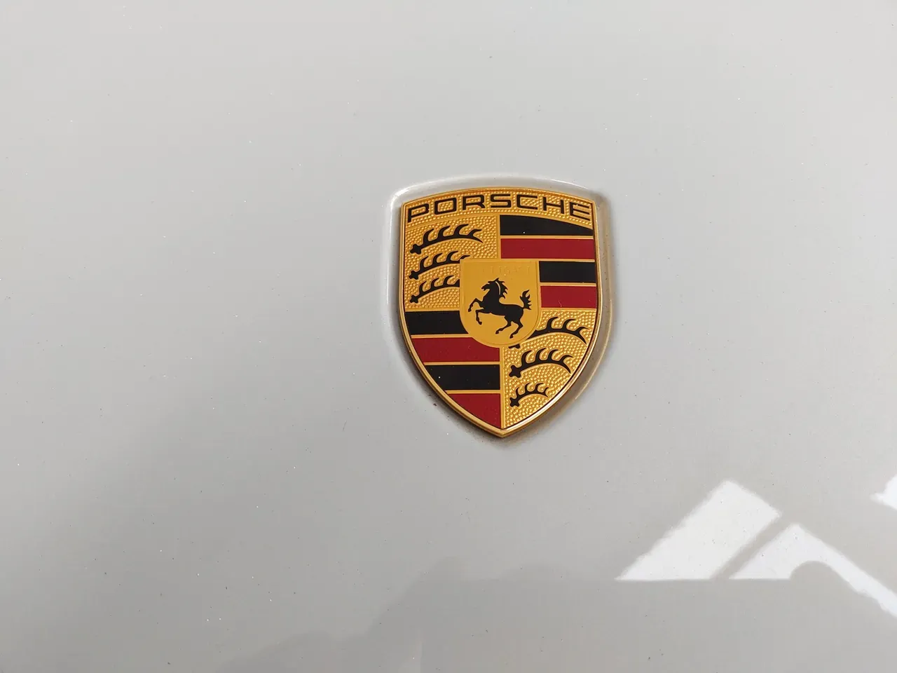 Porsche Taycan - Imagem 3