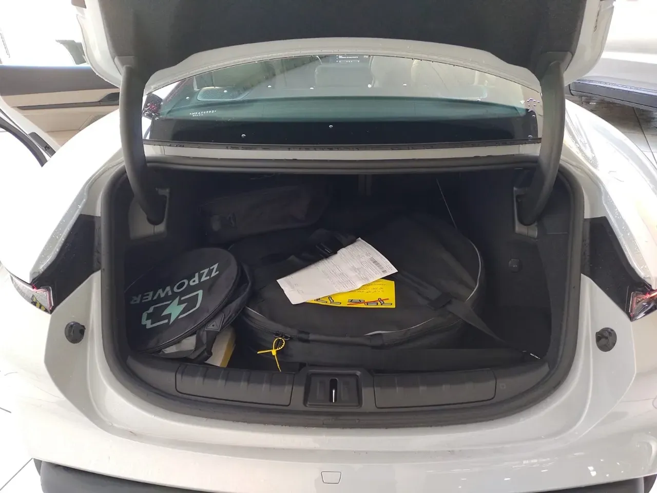 Porsche Taycan - Imagem 20