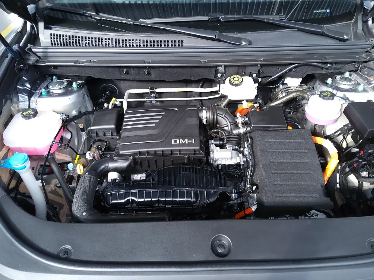 BYD Song Plus Dm-i Plug-in Hybrid - Imagem 17