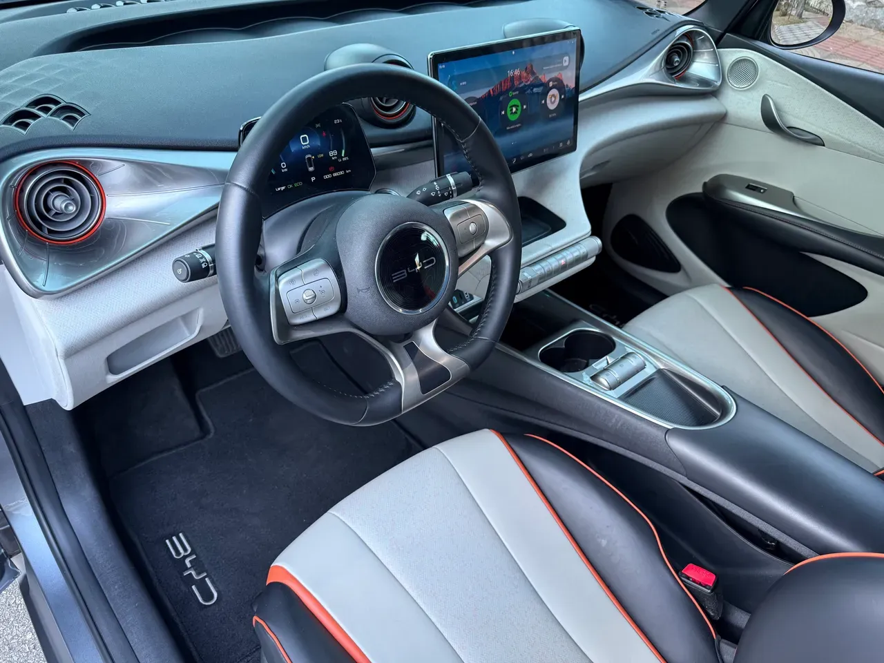 BYD Dolphin - Imagem 12