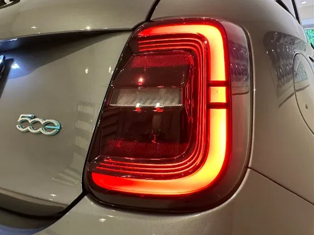 Fiat 500e - Imagem 11