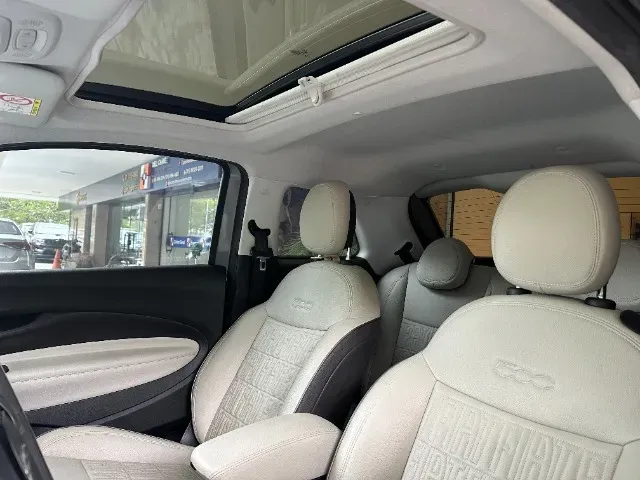 Fiat 500e - Imagem 14