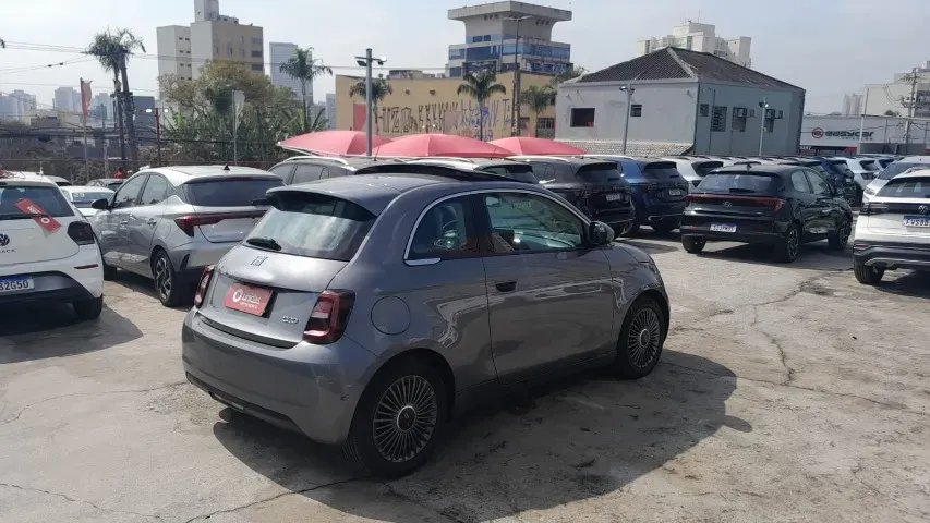 Fiat 500e - Imagem 7