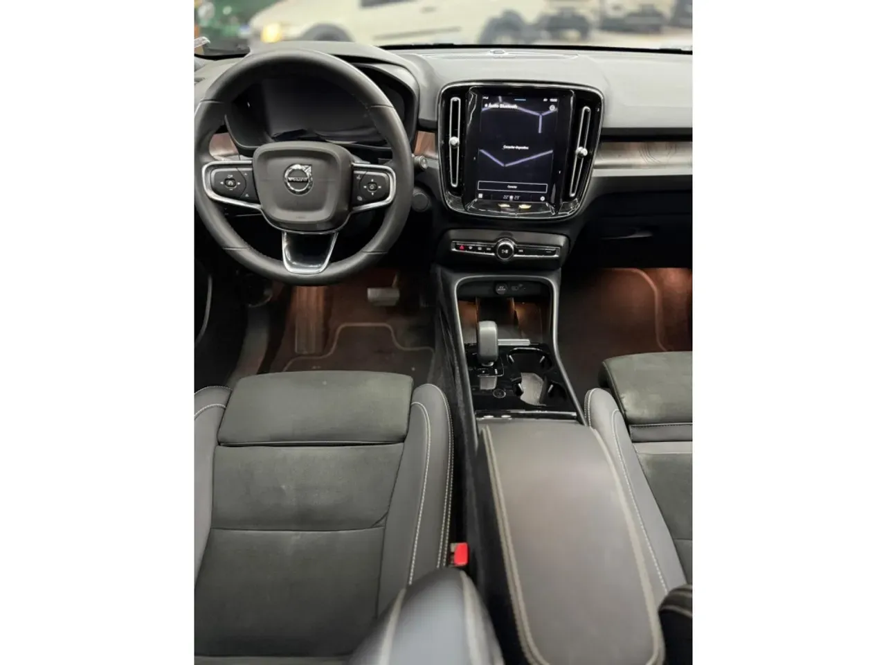 Volvo XC40 Recharge - Imagem 20