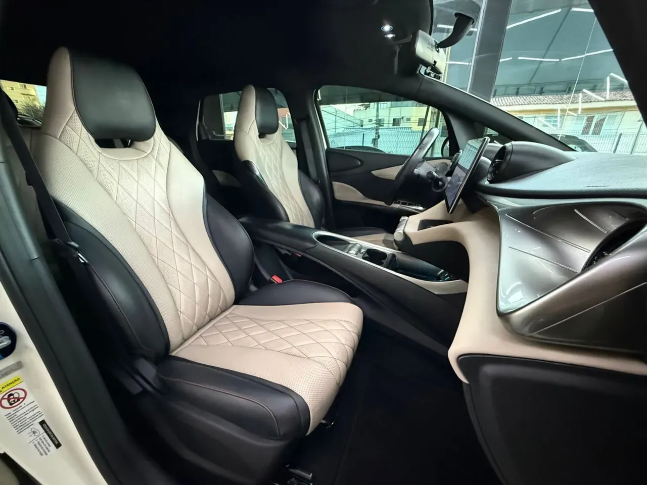 BYD Dolphin - Imagem 12