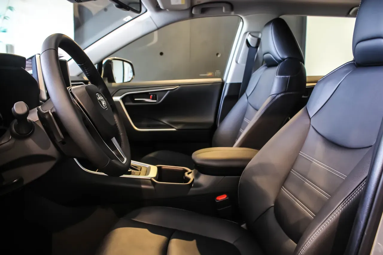 Toyota Rav4 - Imagem 10