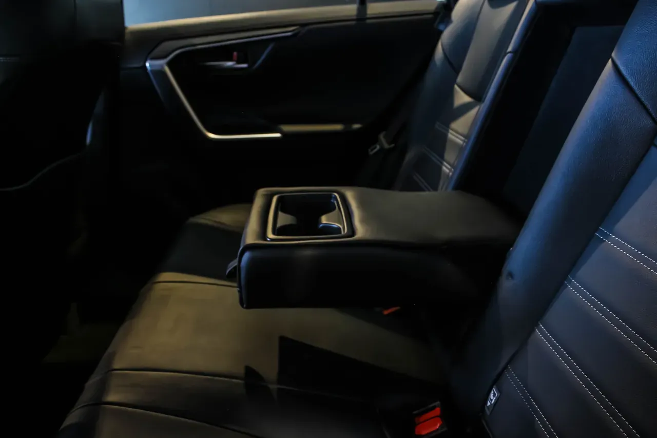 Toyota Rav4 - Imagem 12