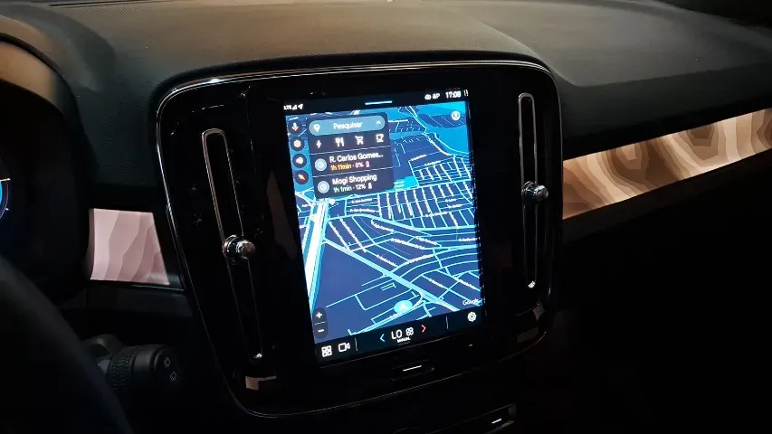 Volvo XC40 Recharge - Imagem 11