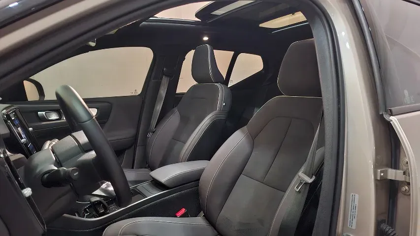 Volvo XC40 Recharge - Imagem 15