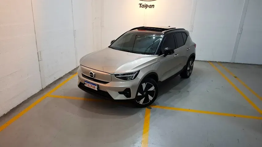 Volvo XC40 Recharge - Imagem 16