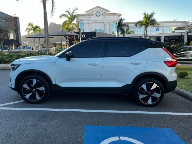 Volvo XC40 Recharge - Imagem 2