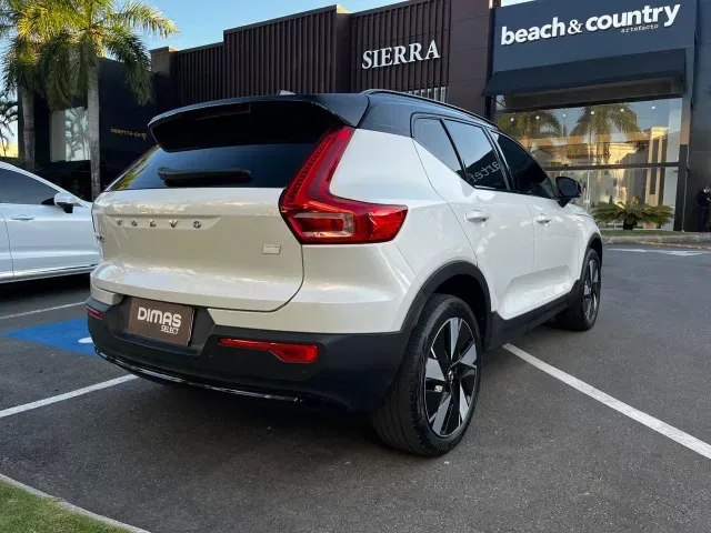 Volvo XC40 Recharge - Imagem 5