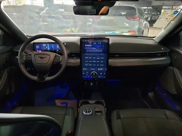 Ford Mustang Mach-e - Imagem 11