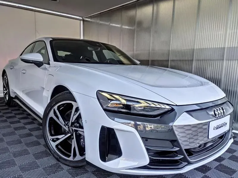 Audi E-tron  GT - Imagem 4