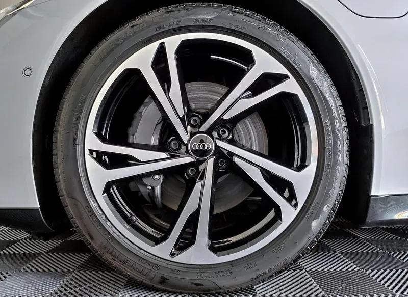 Audi E-tron  GT - Imagem 5