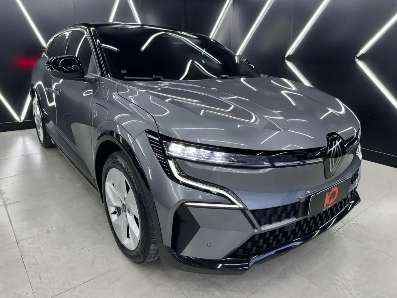 Renault Megane E-tech Electric - Imagem 2