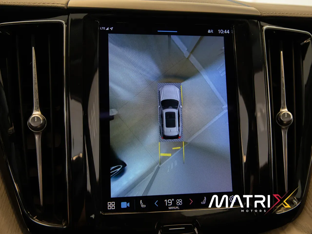 Volvo Xc60 Recharge Plug-in Hybrid - Imagem 12