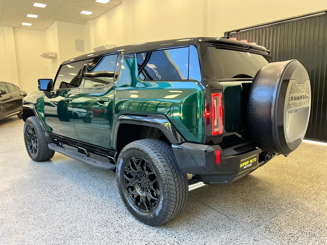 GMC Hummer EV SUV - Imagem 8