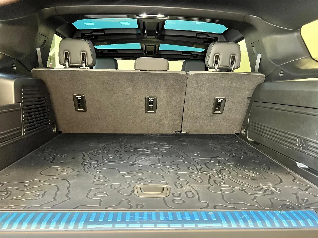 GMC Hummer EV SUV - Imagem 9