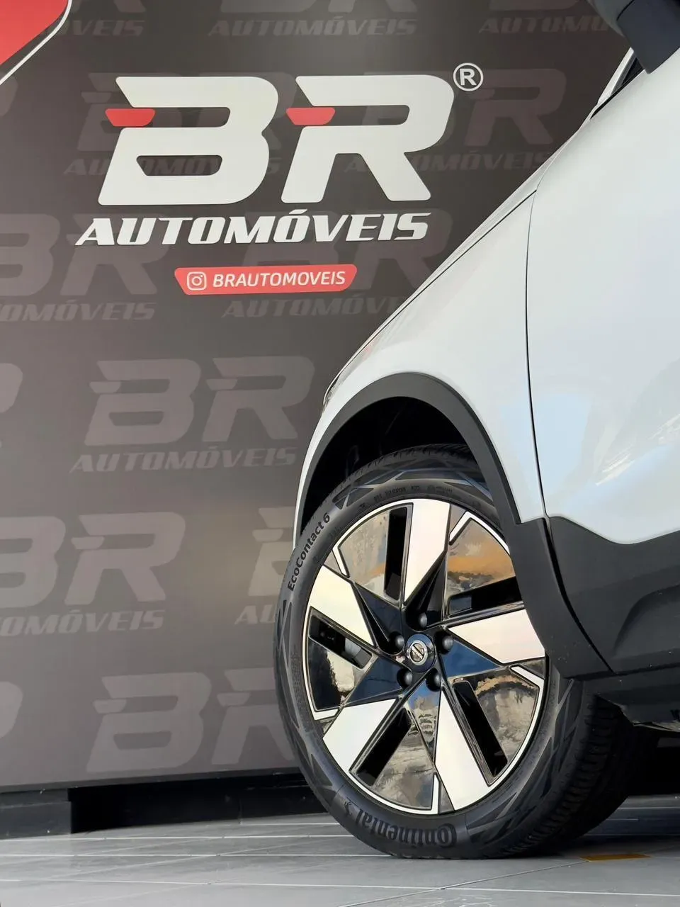 Volvo C40 Recharge - Imagem 4