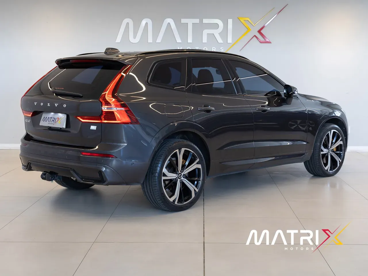 Volvo Xc60 Recharge Plug-in Hybrid - Imagem 2
