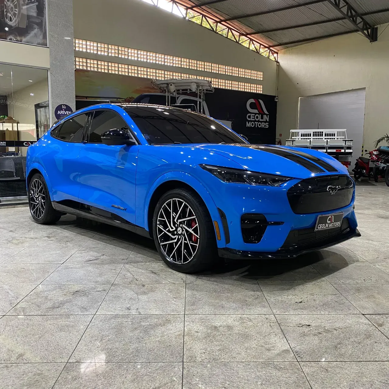 Ford Mustang Mach-e - Imagem 8