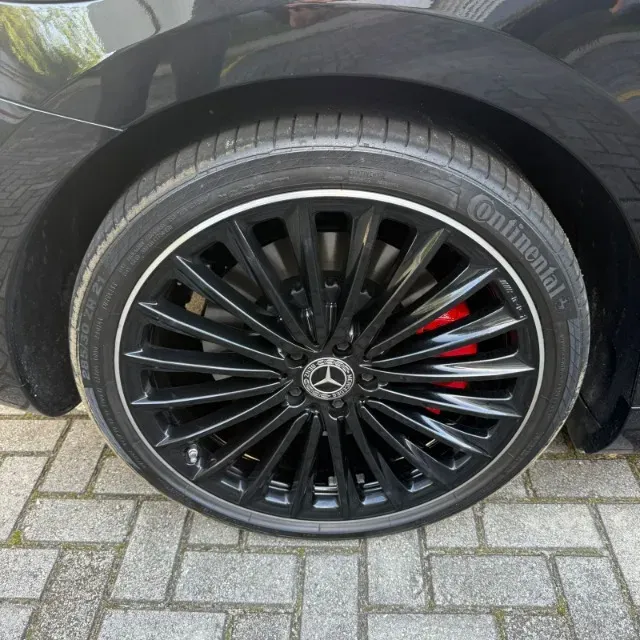 Mercedes Eqe 300 - Imagem 4