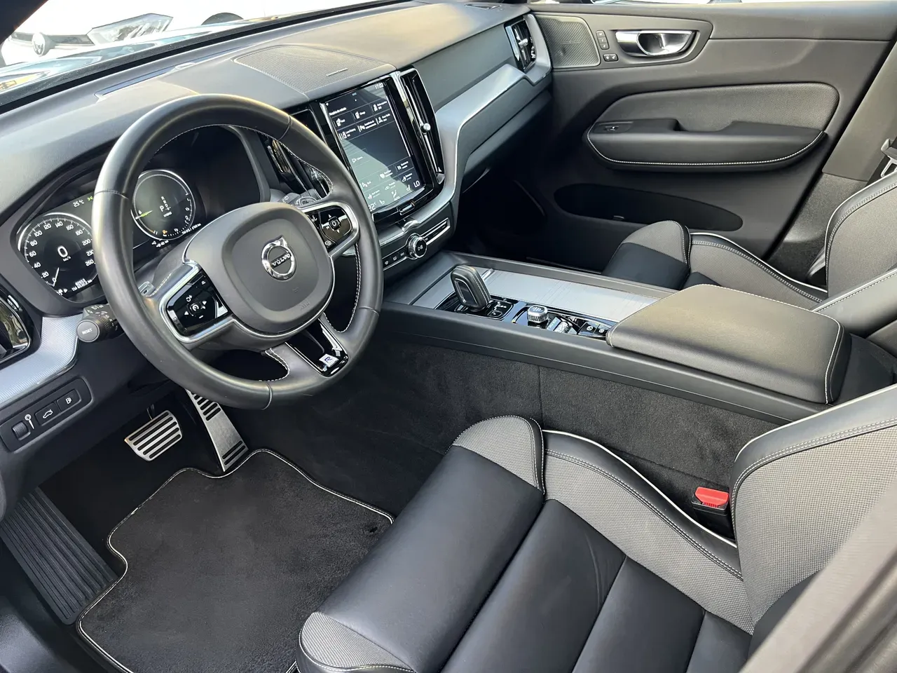 Volvo Xc60 - Imagem 9