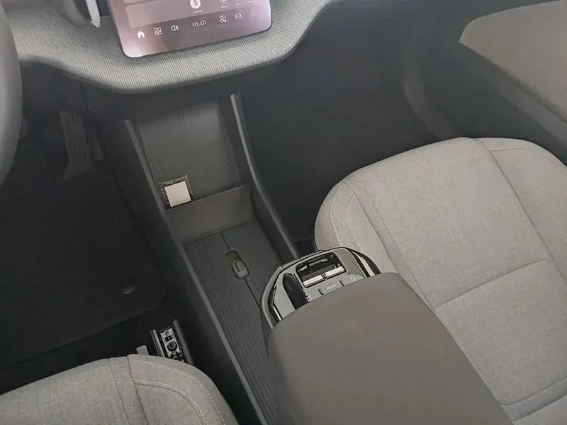 Volvo EX30 - Imagem 10