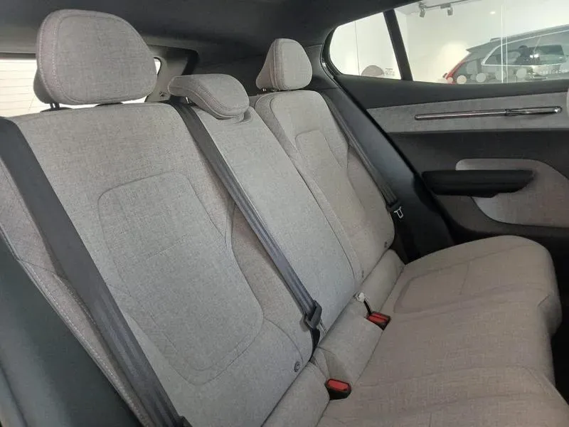 Volvo EX30 - Imagem 13