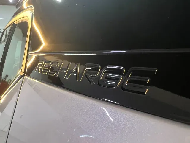 Volvo XC40 Recharge - Imagem 7