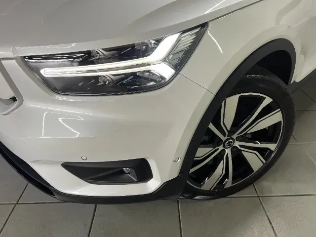 Volvo XC40 Recharge - Imagem 10