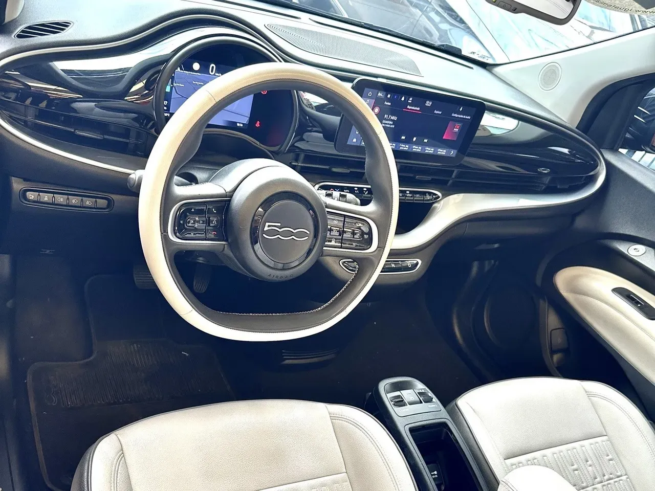 Fiat 500e - Imagem 11