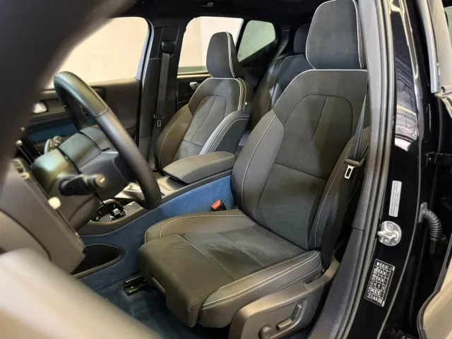 Volvo XC40 Recharge - Imagem 17