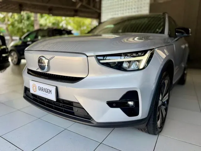 Volvo XC40 Recharge - Imagem 2