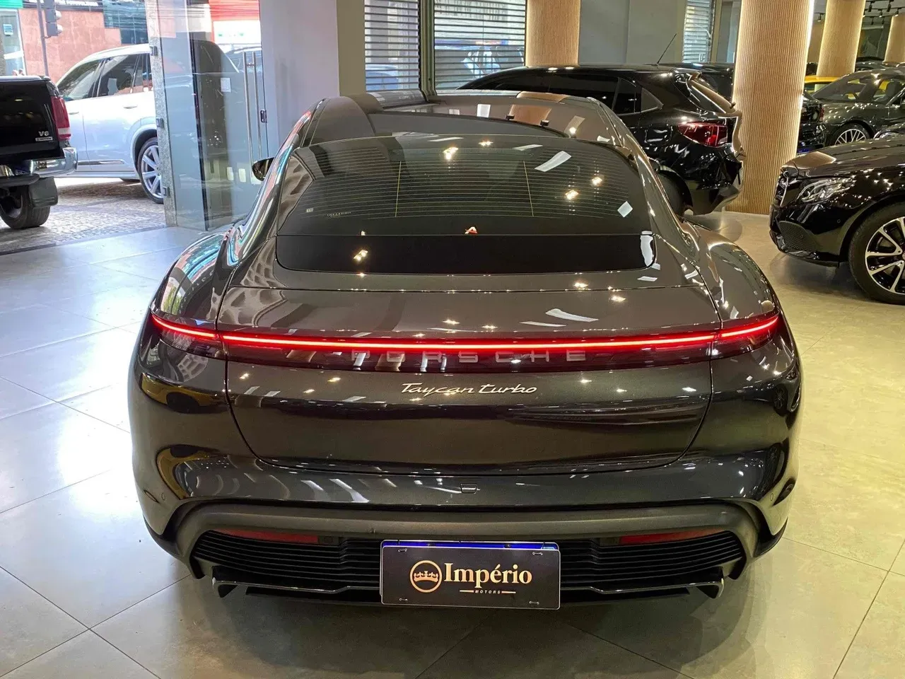 Porsche Taycan - Imagem 3