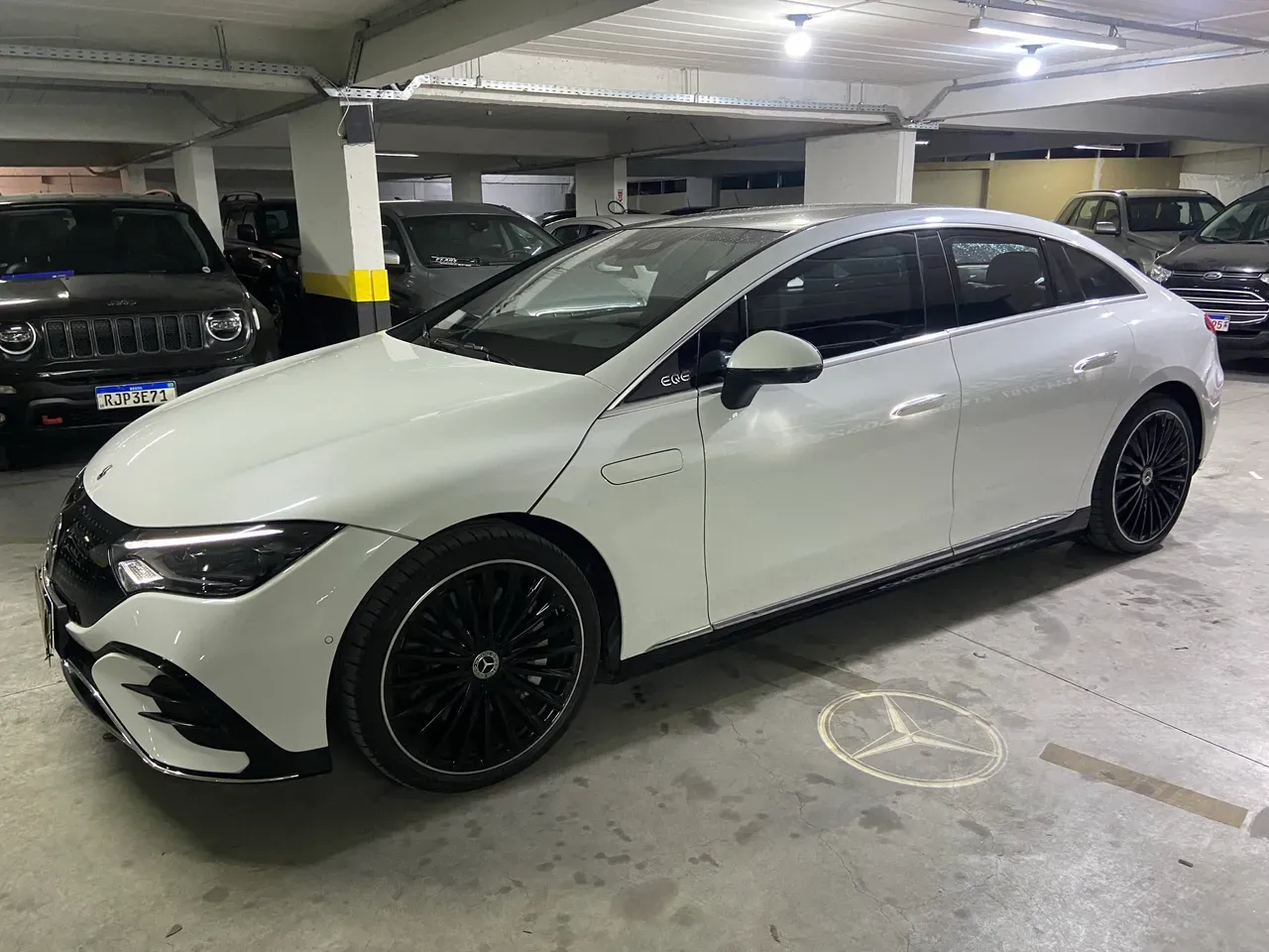 Mercedes Eqe 300 - Imagem 5