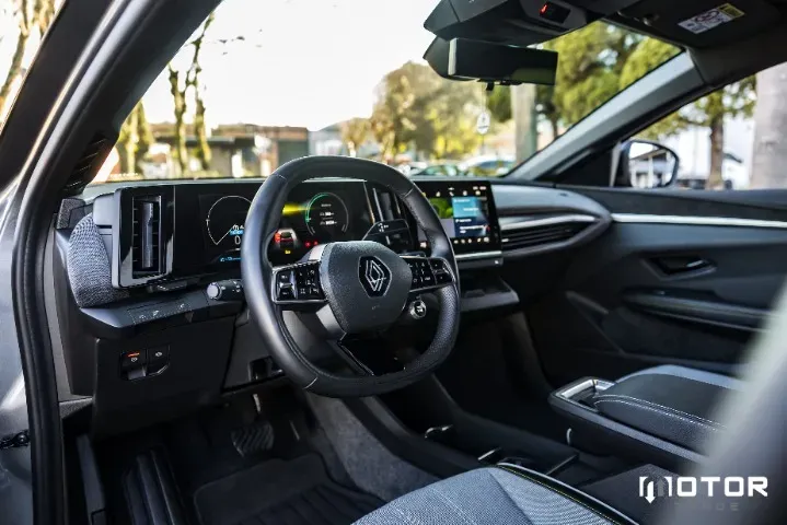 Renault Megane E-tech Electric - Imagem 9