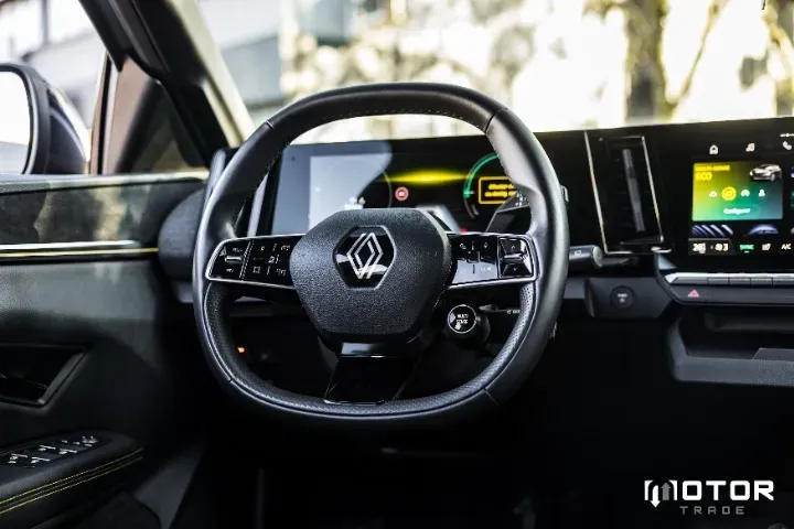 Renault Megane E-tech Electric - Imagem 17