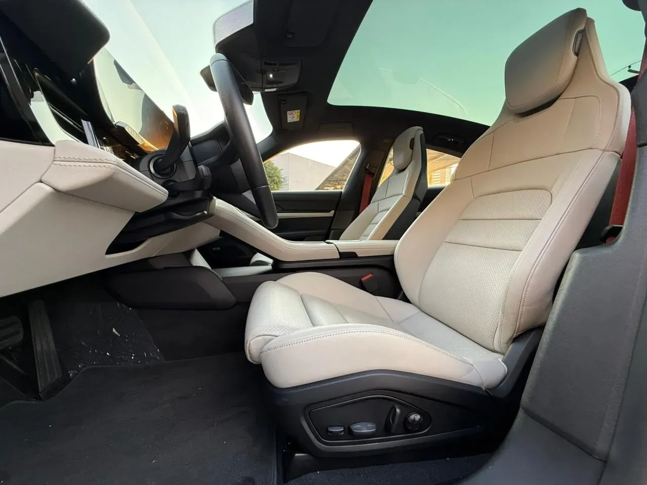 Porsche Taycan - Imagem 10