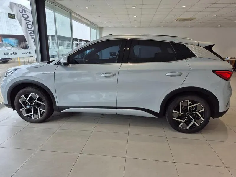 BYD Yuan Plus - Imagem 8