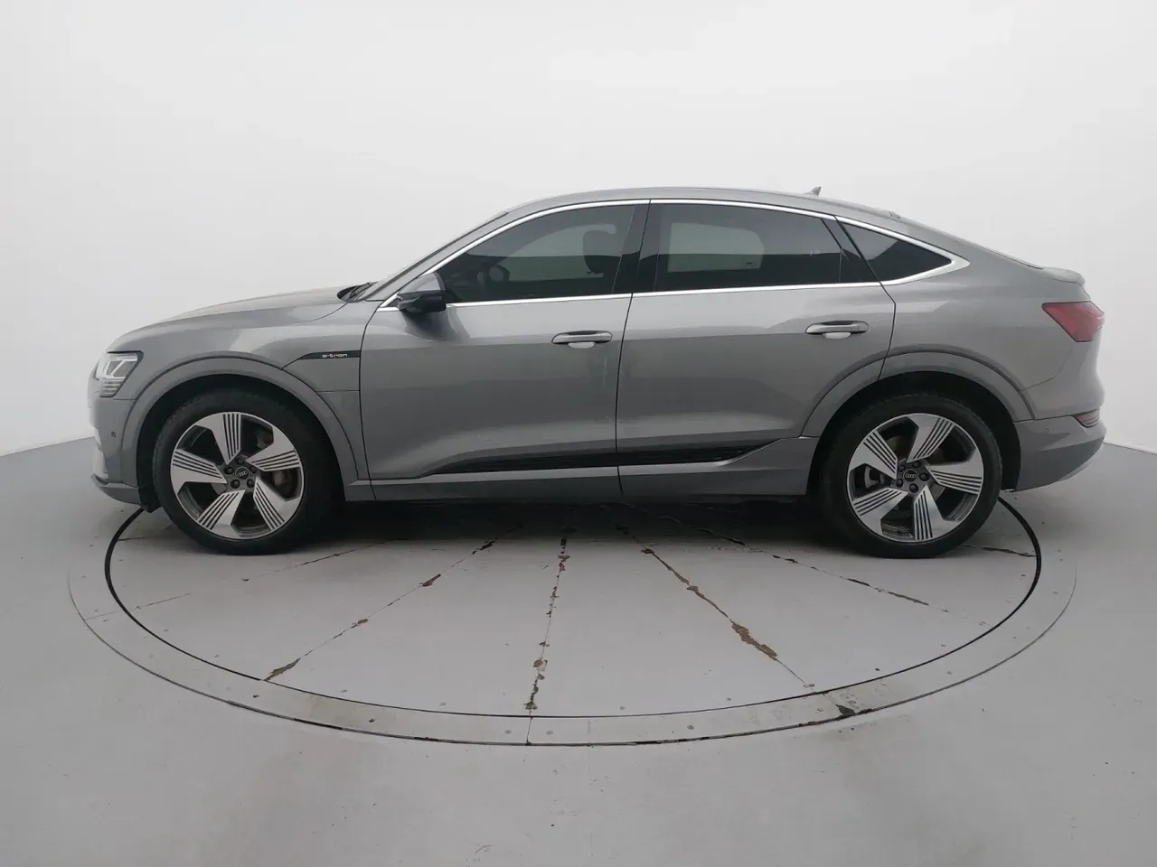 Audi E-tron Sportback - Imagem 8