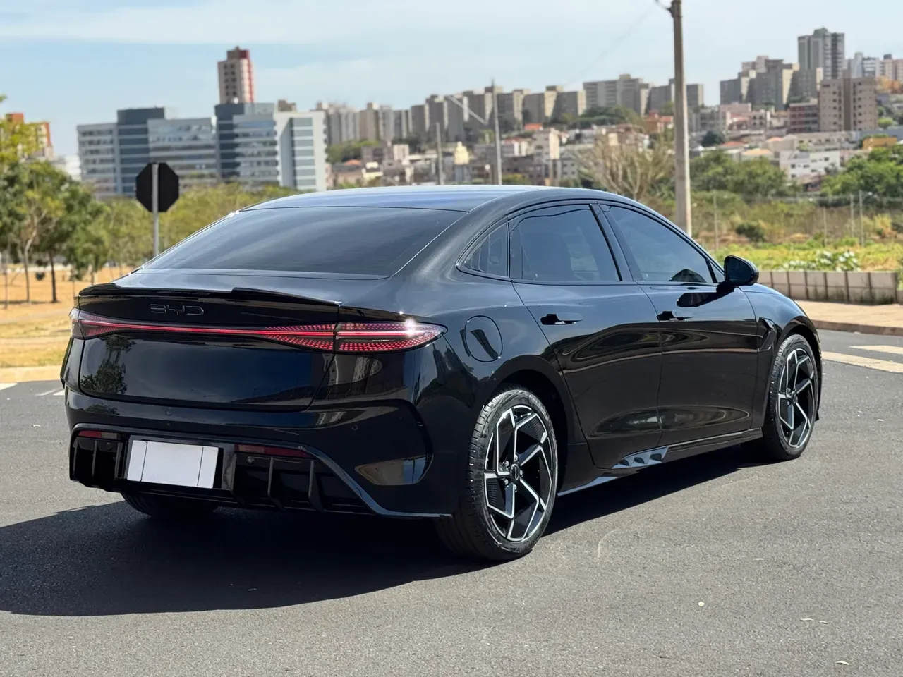 BYD Seal - Imagem 9