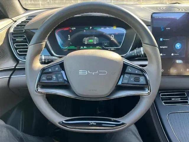 BYD Han - Imagem 12
