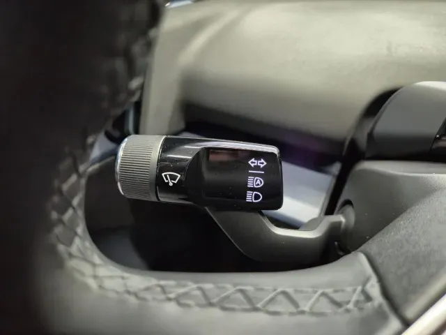 Volvo EX30 - Imagem 12