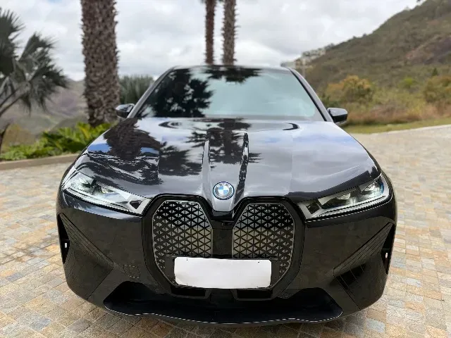 BMW Ix - Imagem 3