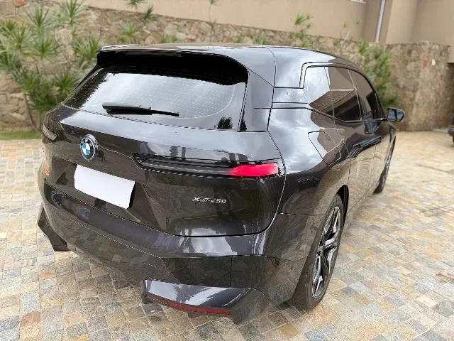 BMW Ix - Imagem 15